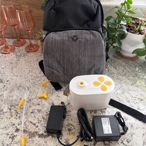 Medela In Style Pump with Travel Bag
